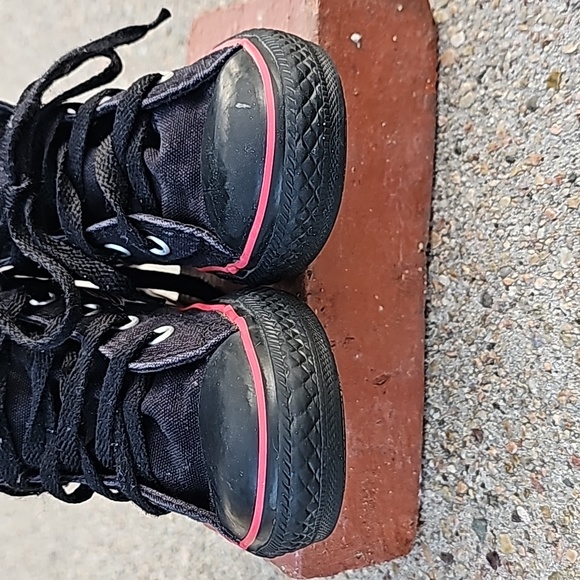 Converse Chuck Taylor Black High Top Sneakers With Red Flames Size 13 - Picture 6 of 10